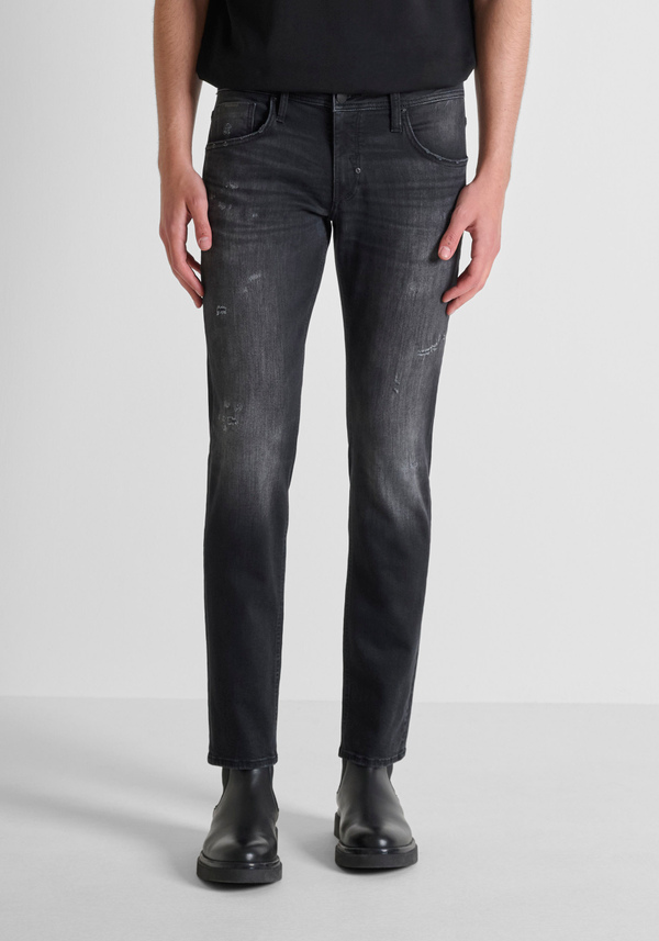 "KURT" COMFORT TAPERED FIT JEANS IN BLACK FADED EFFECT DENIM - Antony Morato Online Shop