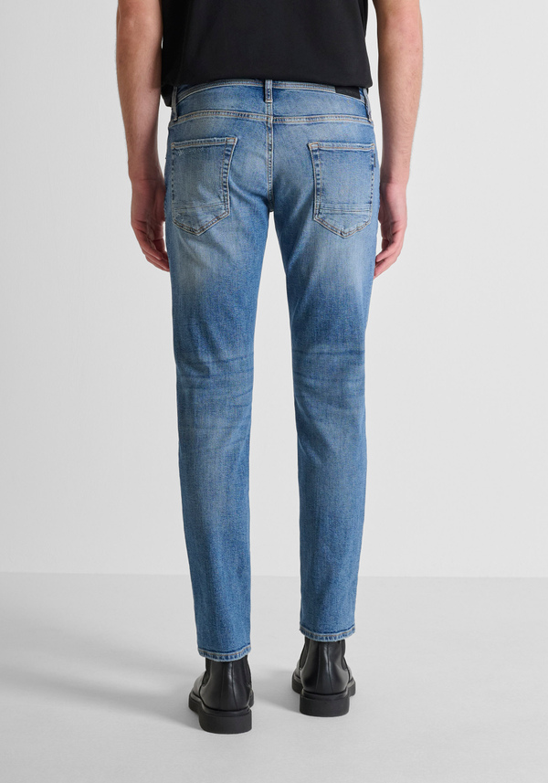 JEANS COMFORT TAPERED FIT "KURT" IN DENIM BLU - Antony Morato Online Shop