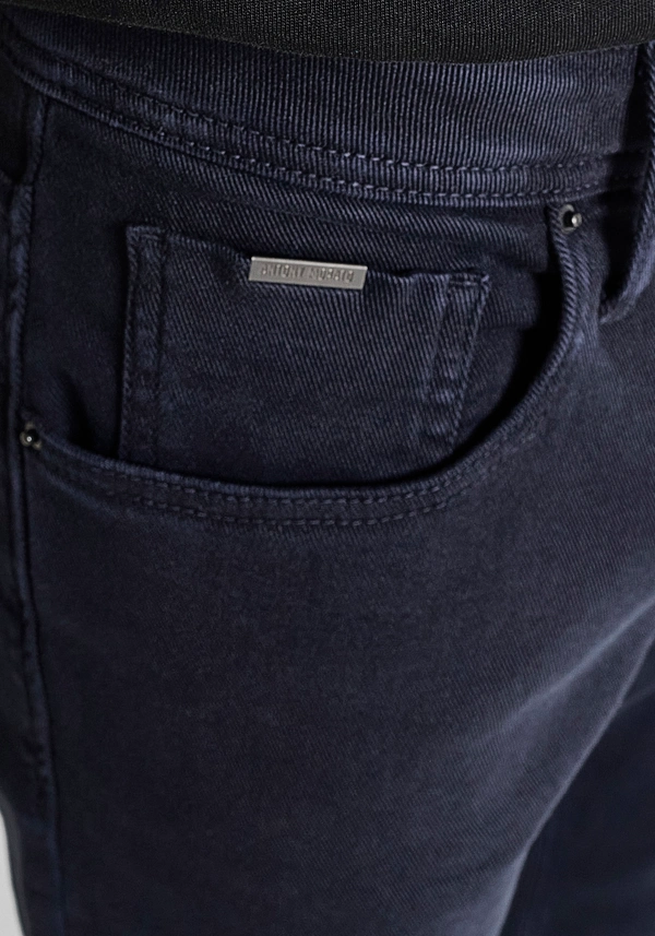 JEAN COUPE CONFORT TAPERED « KURT » EN DENIM COLORÉ - Antony Morato Online Shop