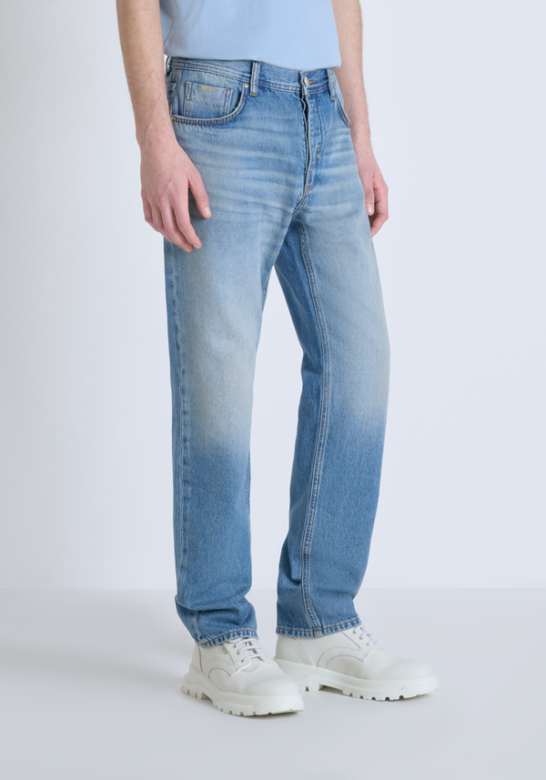 REGULAR STRAIGHT FIT "JOE" JEANS IN LIGHT DENIM - Antony Morato Online Shop