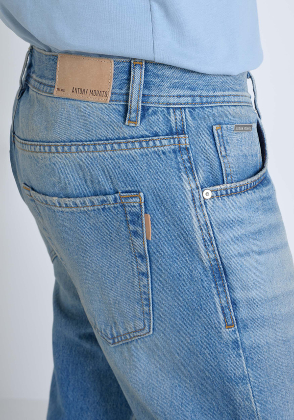 REGULAR STRAIGHT FIT "JOE" JEANS IN LIGHT DENIM - Antony Morato Online Shop