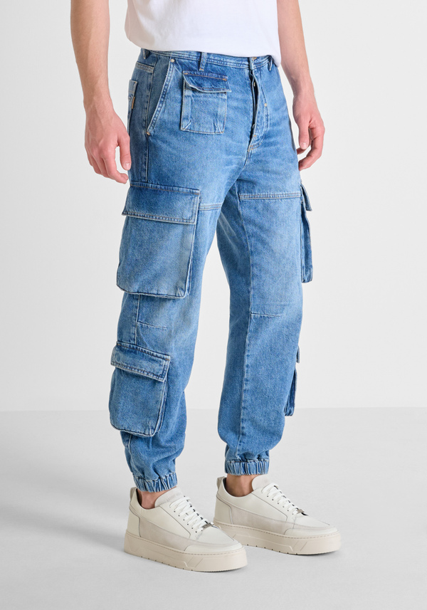 "JAY" REGULAR FIT CARGO STYLE JEANS WITH LIGHT WASH - Antony Morato Online Shop