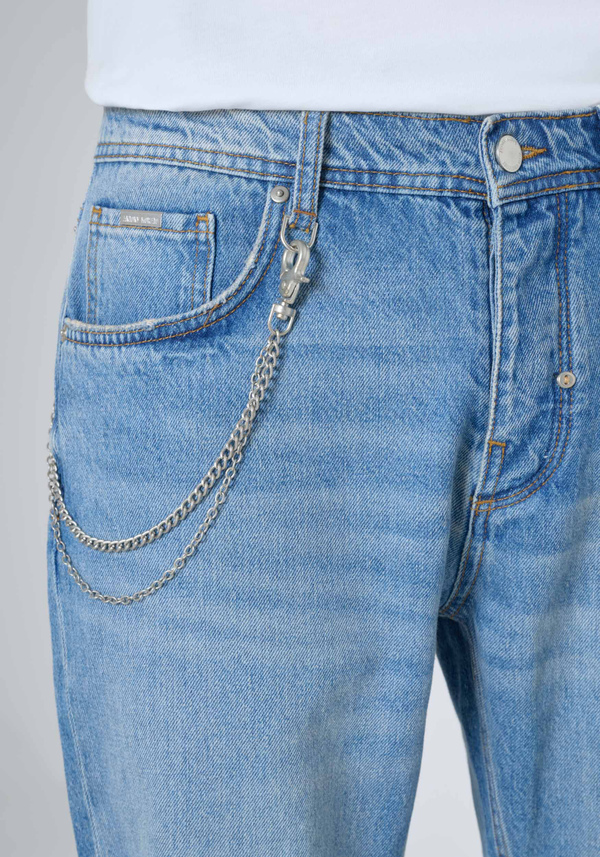 "JIMI" SLIM CROPPED FIT DENIM JEANS WITH CHAIN - Antony Morato Online Shop