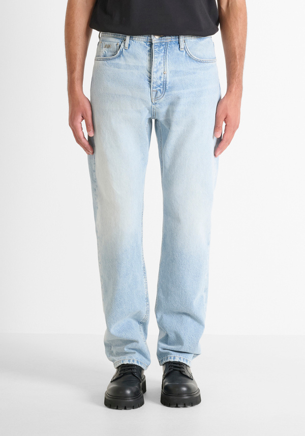 JEAN FLARED STRAIGHT FIT "BRAD" EN DENIM CLAIR - Antony Morato Online Shop