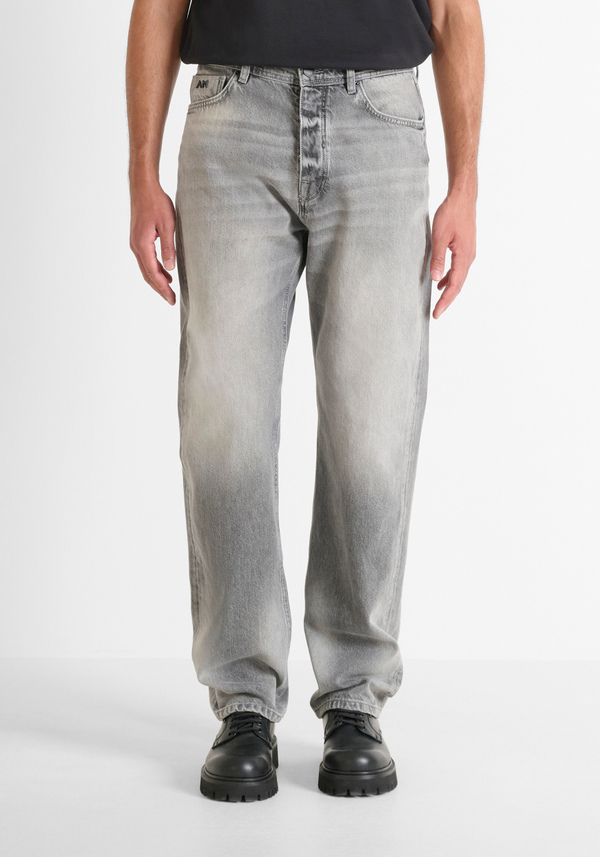 JEAN COUPE FLARED STRAIGHT « BRAD » EN DENIM NOIR - Antony Morato Online Shop