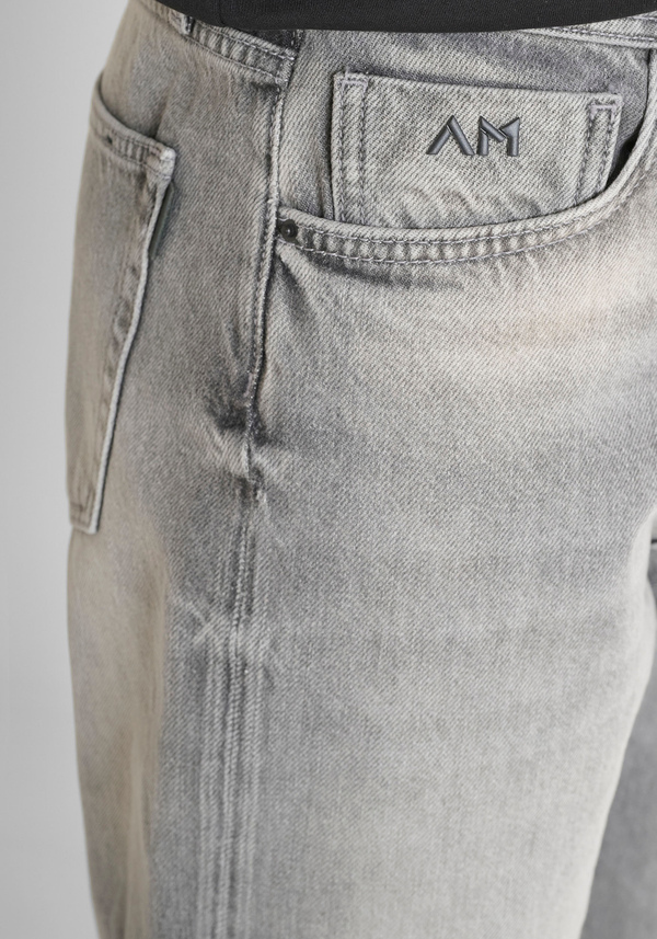JEAN COUPE FLARED STRAIGHT « BRAD » EN DENIM NOIR - Antony Morato Online Shop