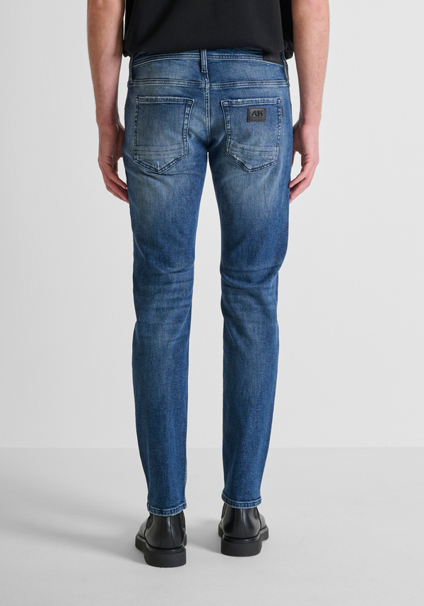JEANS COMFORT TAPERED FIT "KURT" IN DENIM ICONIC BLU - Antony Morato Online Shop