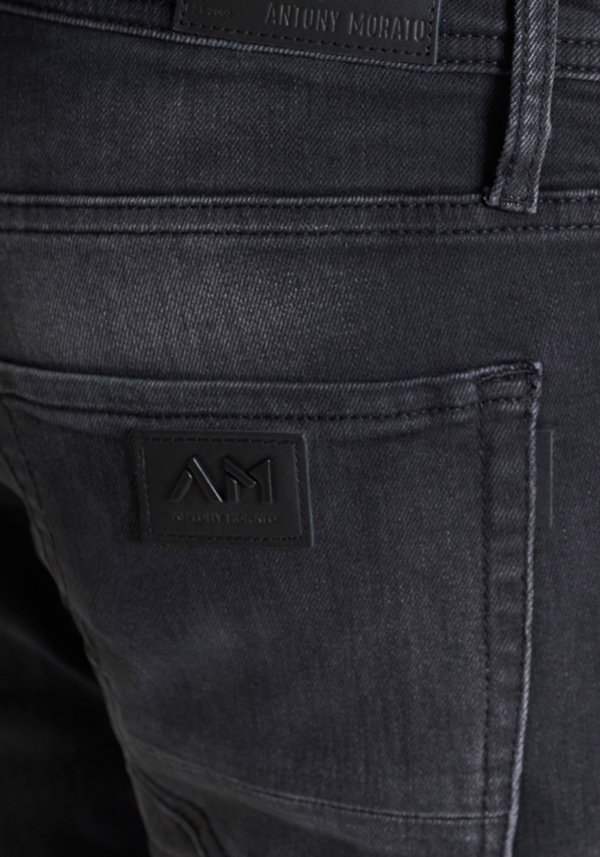 JEAN COUPE CONFORT TAPERED « KURT » EN DENIM NOIR - Antony Morato Online Shop