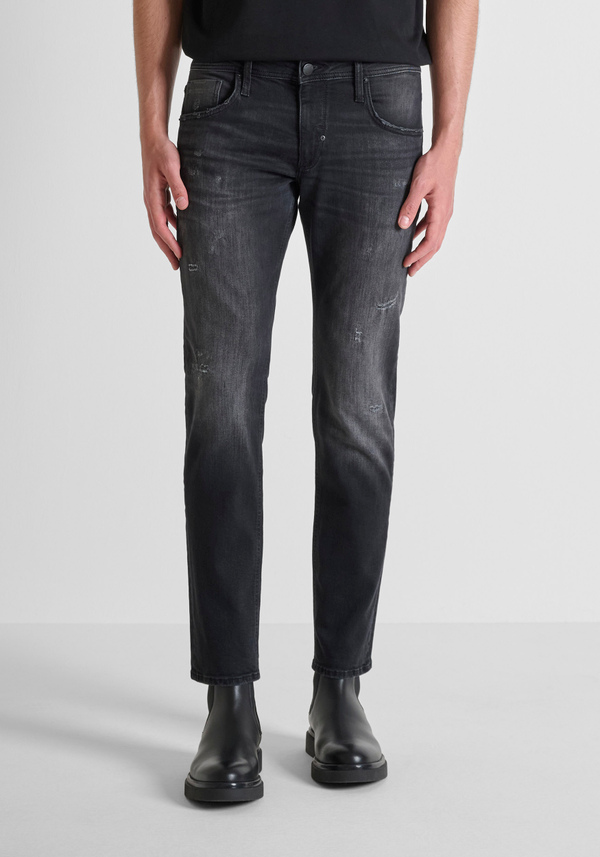 JEAN COUPE CONFORT TAPERED « KURT » EN DENIM NOIR - Antony Morato Online Shop