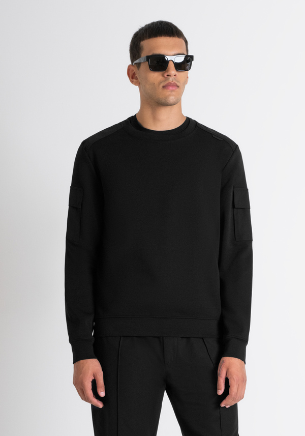 REGULAR FIT SWEATSHIRT IN BLACK COTTON BLEND WITH SLEEVE POCKETS - Antony Morato Online Shop