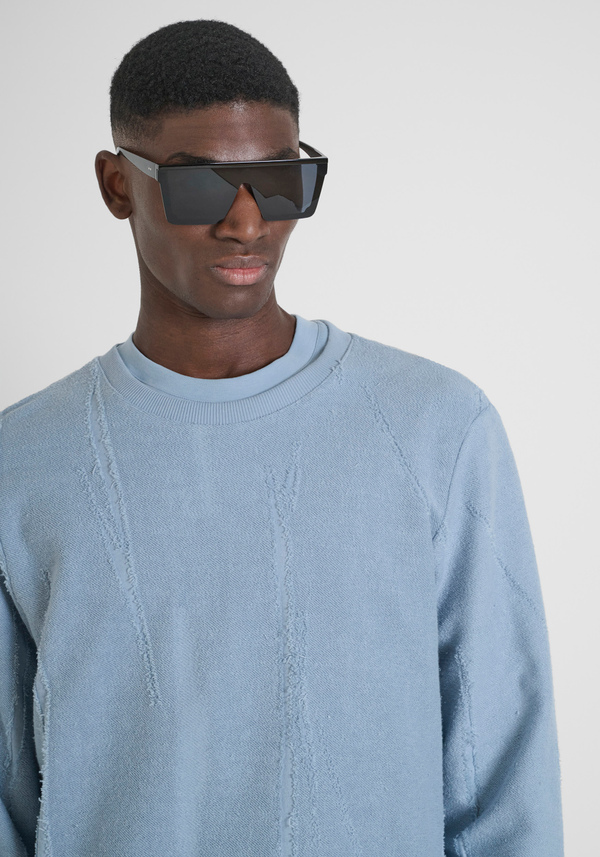 FELPA REGULAR FIT IN TESSUTO DI COTONE DEVORE CON LOGO METALLICO - Antony Morato Online Shop