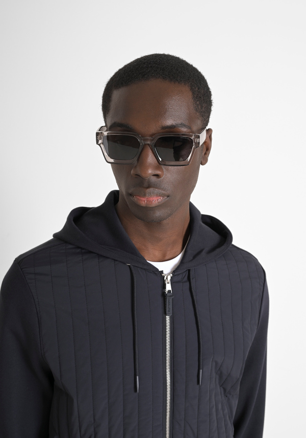 FELPA CON CAPPUCCIO SLIM FIT IN MISTO COTONE E LEGGERA IMBOTTITURA SINTETICA - Antony Morato Online Shop