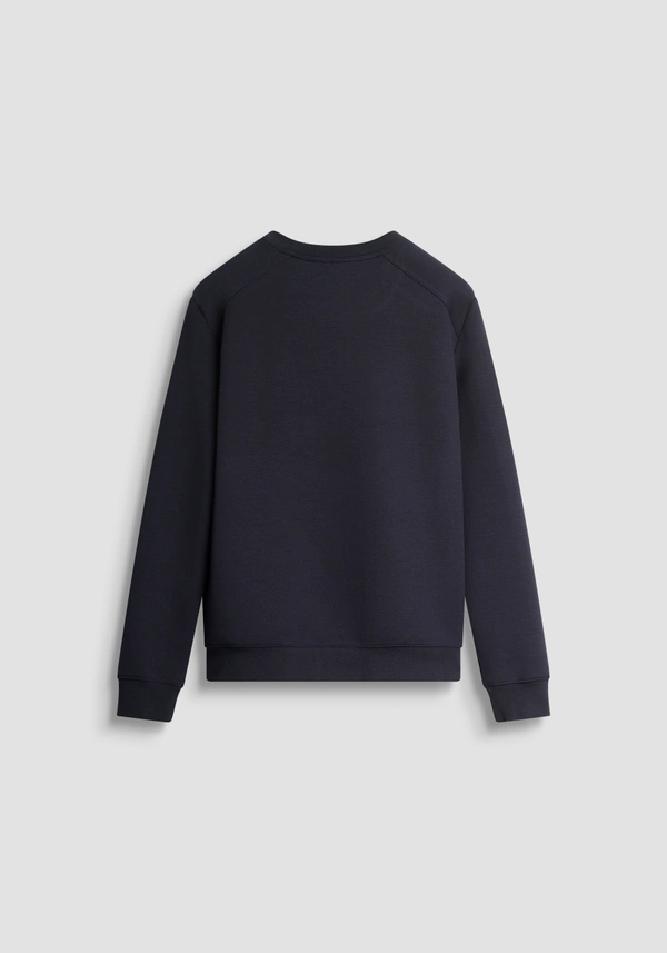 SWEAT COL ROND COUPE REGULAR EN TISSU SCUBA ÉLASTIQUE ET LOGO BADGE GOMMÉ - Antony Morato Online Shop