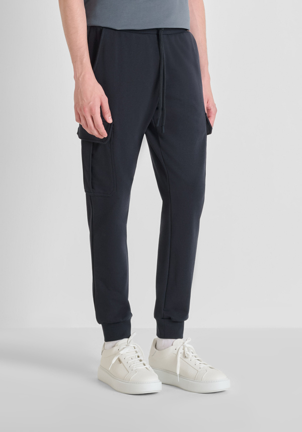 REGULAR FIT COTTON SWEATSHIRT TROUSERS IN SUSTAINABLE COTTON BLEND WITH LARGE POCKETS - Antony Morato Online Shop