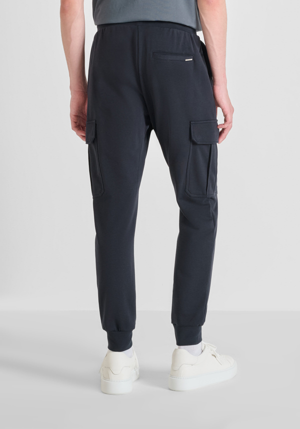 REGULAR FIT COTTON SWEATSHIRT TROUSERS IN SUSTAINABLE COTTON BLEND WITH LARGE POCKETS - Antony Morato Online Shop