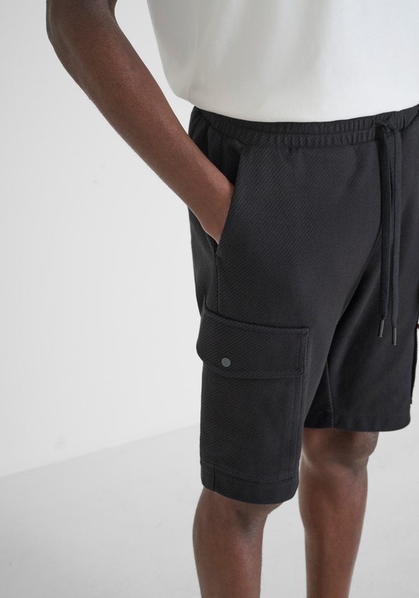 PANTALONCINI IN FELPA REGULAR FIT IN MISTO COTONE CON LOGO IN METALLO - Antony Morato Online Shop