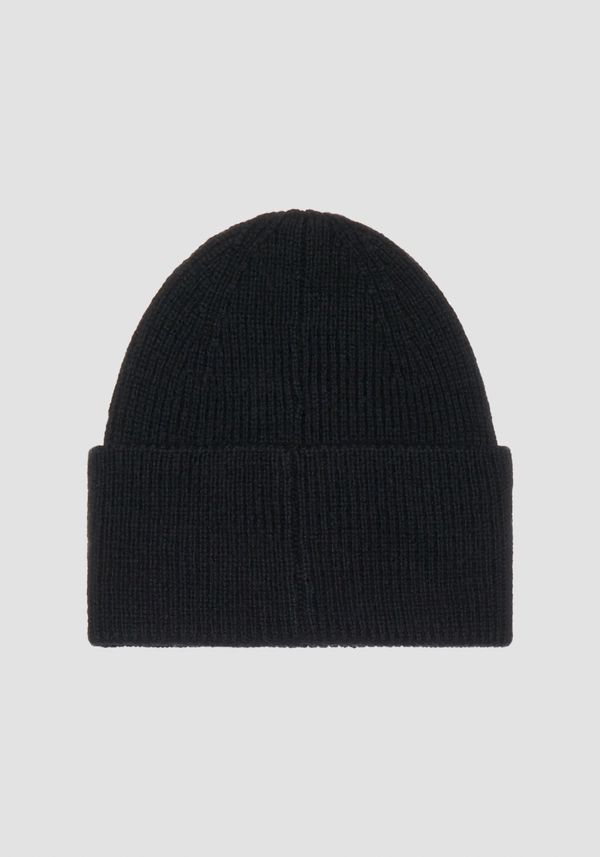 BEANIE IN BLACK WOOL-BLEND KNIT WITH TIGER PATCH - Antony Morato Online Shop