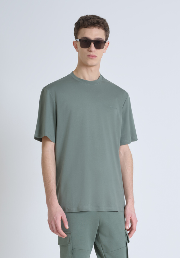 RELAXED FIT 100% COTTON JERSEY T-SHIRT WITH TONE-ON-TONE EMBOSSED LOGO LETTERING - Antony Morato Online Shop