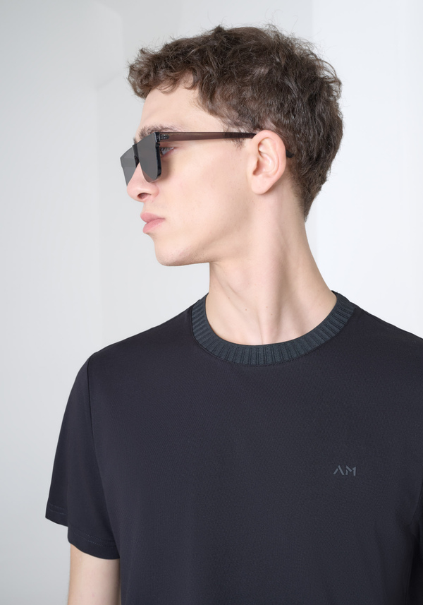 CAMISETA RELAXED DE PUNTO DE ALGODÓN 100 % CON LOGOTIPO EN RELIEVE TONO SOBRE TONO - Antony Morato Online Shop