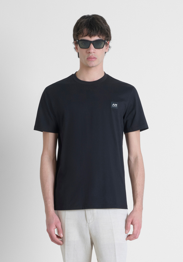 CAMISETA REGULAR FIT DE PUNTO DE ALGODÓN PURO DE COLOR LISO CON LOGOTIPO EN RELIEVE TONO SOBRE TONO - Antony Morato Online Shop