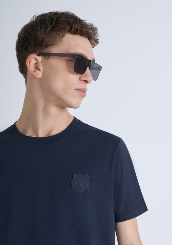REGULAR FIT COTTON T-SHIRT WITH TIGER PATCH - Antony Morato Online Shop