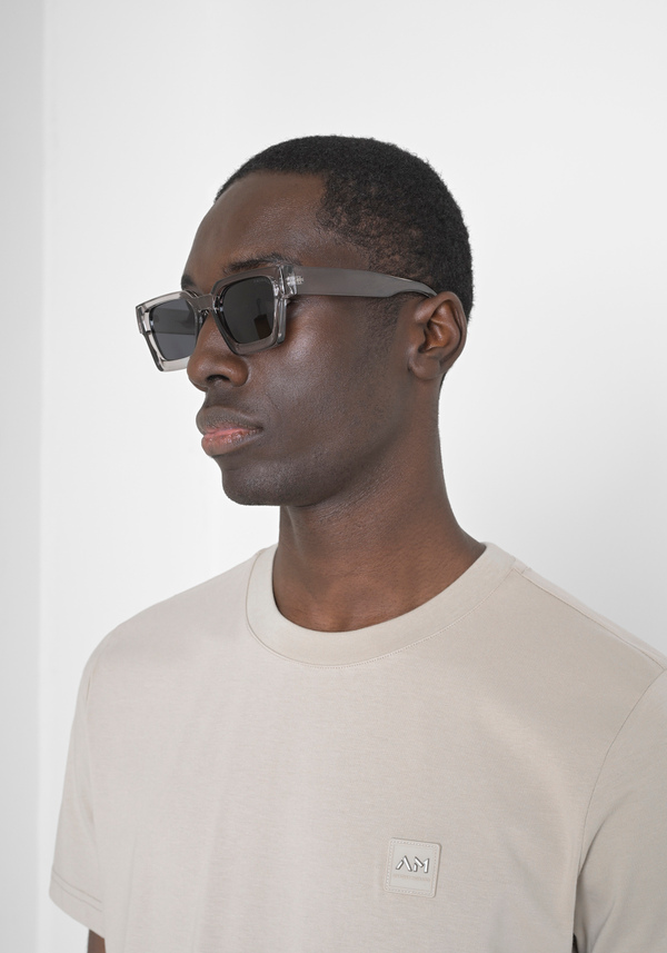 REGULAR FIT 100% COTTON JERSEY T-SHIRT WITH STITCHED PATCH AND CONTRASTING MONOGRAM - Antony Morato Online Shop