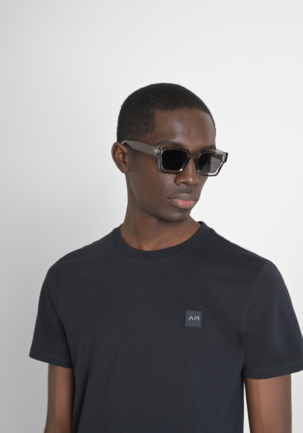 REGULAR FIT 100% COTTON JERSEY T-SHIRT WITH STITCHED PATCH AND CONTRASTING MONOGRAM - Antony Morato Online Shop
