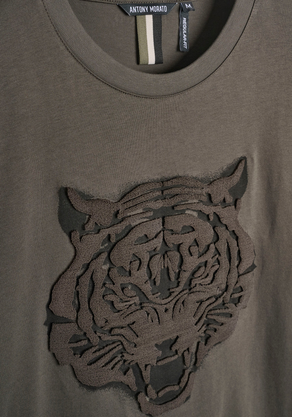 REGULAR FIT COTTON JERSEY T-SHIRT WITH TIGER PRINT - Antony Morato Online Shop