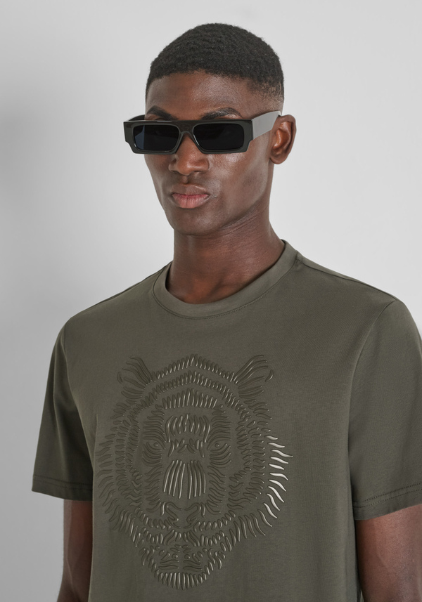 REGULAR FIT COTTON JERSEY T-SHIRT WITH REFLECTIVE TIGER PRINT - Antony Morato Online Shop