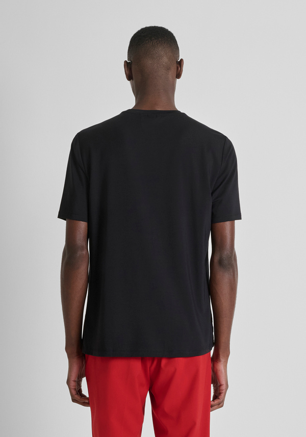 CAMISETA REGULAR FIT DE LICRA ELÁSTICA Y ESTAMPADO ENGOMADO | Antony Morato