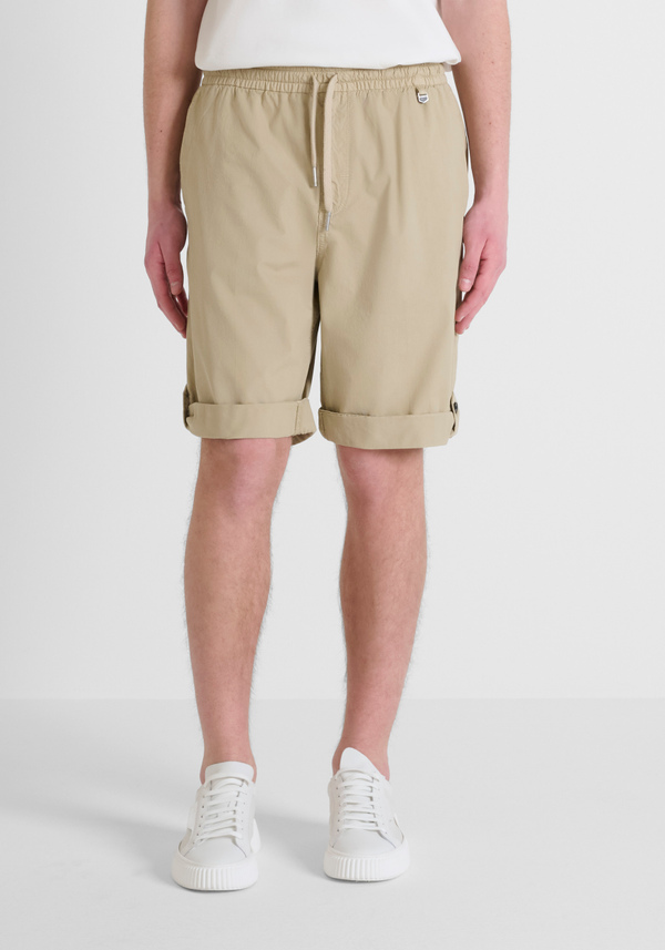 SHORT REGULAR FIT «JESS» DE ALGODÓN ELÁSTICO TEÑIDO EN PRENDA - Antony Morato Online Shop