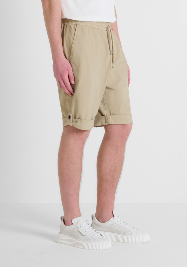 SHORT REGULAR FIT «JESS» DE ALGODÓN ELÁSTICO TEÑIDO EN PRENDA - Antony Morato Online Shop