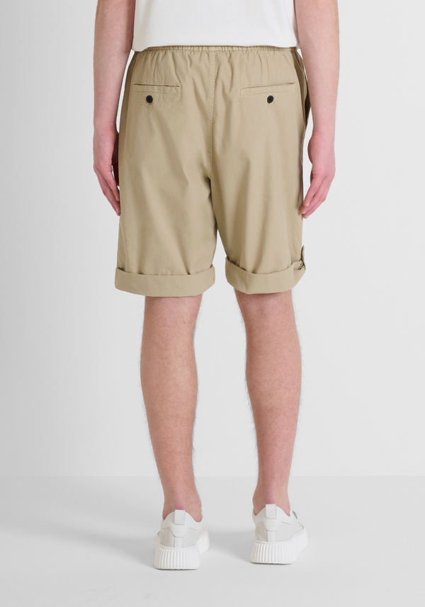 SHORT REGULAR FIT «JESS» DE ALGODÓN ELÁSTICO TEÑIDO EN PRENDA - Antony Morato Online Shop