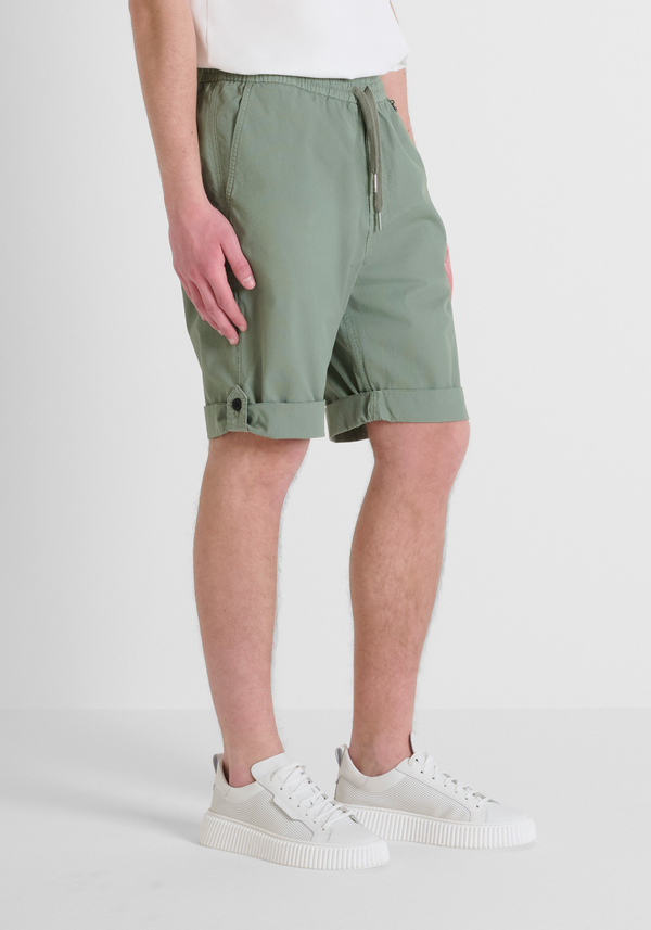 SHORT REGULAR FIT «JESS» DE ALGODÓN ELÁSTICO TEÑIDO EN PRENDA - Antony Morato Online Shop