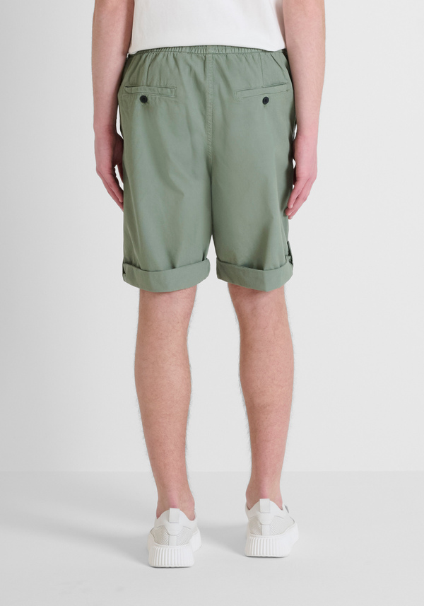 SHORT REGULAR FIT «JESS» DE ALGODÓN ELÁSTICO TEÑIDO EN PRENDA - Antony Morato Online Shop