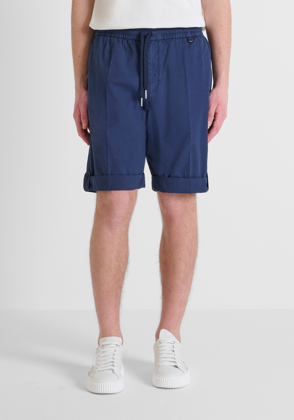 SHORT REGULAR FIT «JESS» DE ALGODÓN ELÁSTICO TEÑIDO EN PRENDA - Antony Morato Online Shop
