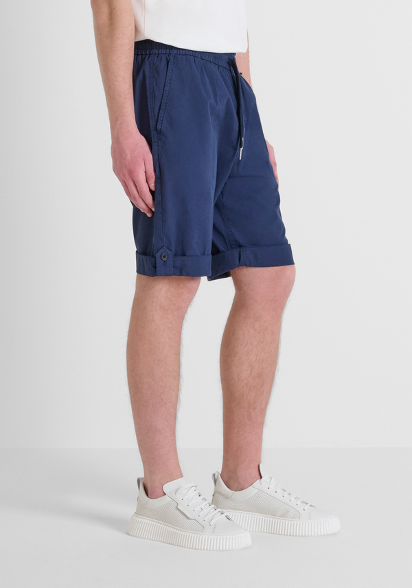 SHORT REGULAR FIT «JESS» DE ALGODÓN ELÁSTICO TEÑIDO EN PRENDA - Antony Morato Online Shop