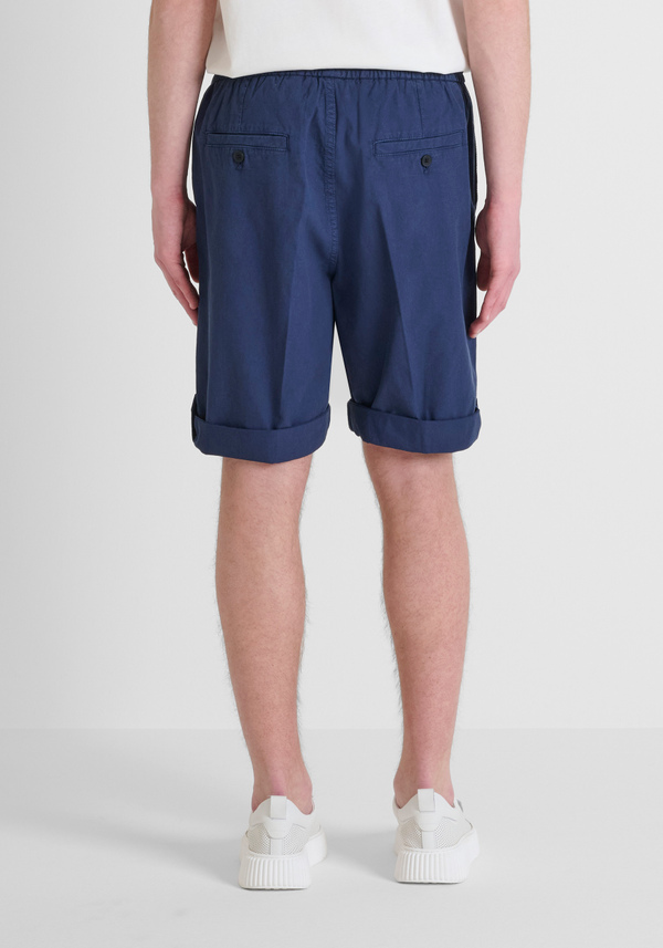 SHORT REGULAR FIT «JESS» DE ALGODÓN ELÁSTICO TEÑIDO EN PRENDA - Antony Morato Online Shop