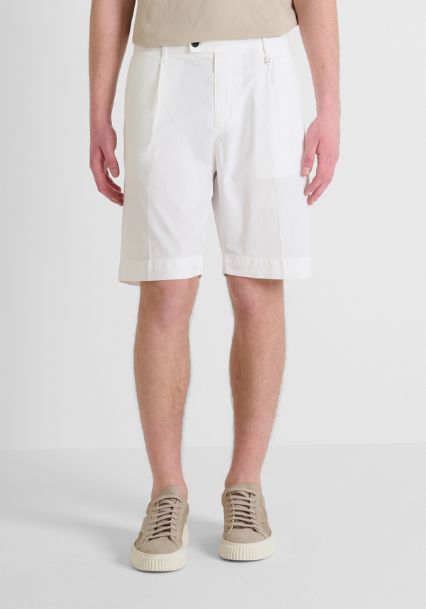 SHORT REGULAR FIT « GAEL » EN COTON POPELINE EXTENSIBLE - Antony Morato Online Shop