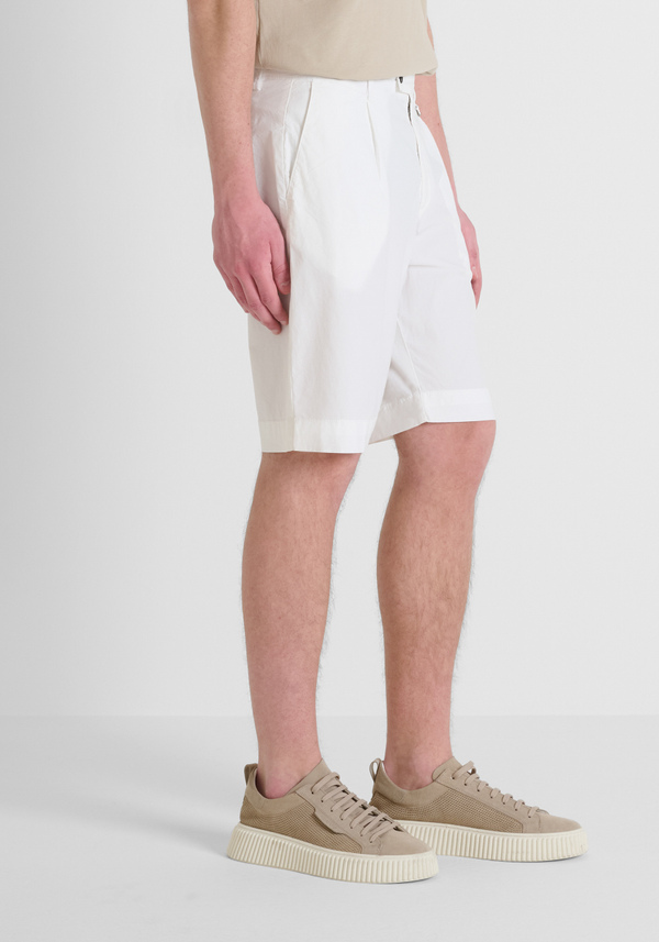 SHORT REGULAR FIT « GAEL » EN COTON POPELINE EXTENSIBLE - Antony Morato Online Shop