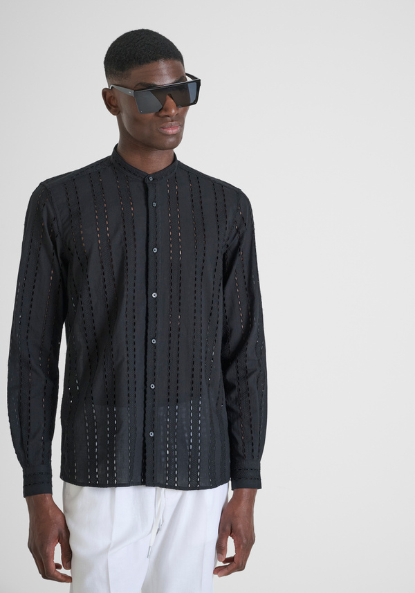 CAMISA REGULAR STRAIGTH FIT «MADRID» DE ALGODÓN POPELINA BORDADA - Antony Morato Online Shop