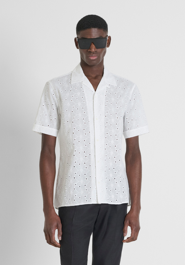 CAMISA REGULAR STRAIGHT FIT «HONOLULU» DE ALGODÓN POPELINA BORDADA - Antony Morato Online Shop
