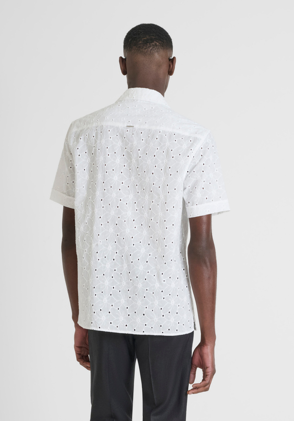 CAMISA REGULAR STRAIGHT FIT «HONOLULU» DE ALGODÓN POPELINA BORDADA - Antony Morato Online Shop