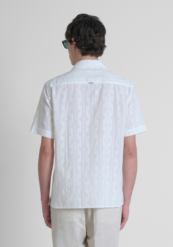CAMISA RELAXED STRAIGTH FIT «HILO» DE ALGODÓN CON ESTAMPADO GEOMÉTRICO - Antony Morato Online Shop