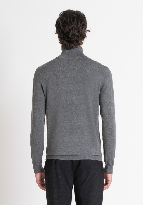 MAGLIA SLIM FIT IN FILATO MISTO VISCOSA CON PATCH LOGATO - Antony Morato Online Shop