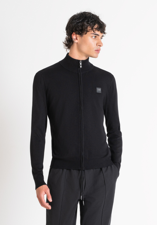 SLIM FIT VISCOSE BLEND SWEATER WITH LOGO PATCH AND ZIP - Antony Morato Online Shop