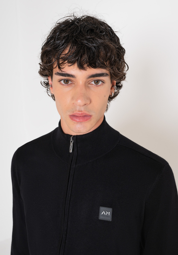 SLIM FIT VISCOSE BLEND SWEATER WITH LOGO PATCH AND ZIP - Antony Morato Online Shop