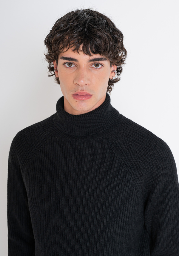 SUÉTER DE CUELLO ALTO NEGRO REGULAR FIT DE MEZCLA DE LANA - Antony Morato Online Shop