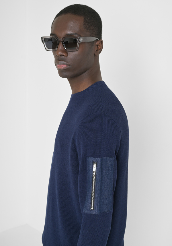 REGULAR-FIT COTTON AND VISCOSE SWEATER WITH A ZIPPED DENIM SLEEVE POCKET - Antony Morato Online Shop