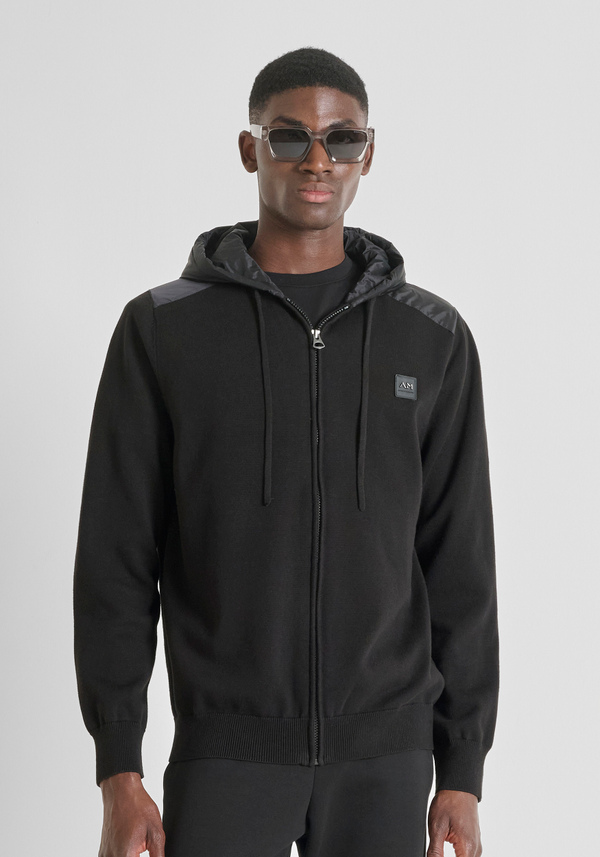 REGULAR FIT HOODIE WITH CONTRASTING INSERTS AND DUPONT SORONA ECO-PADDING - Antony Morato Online Shop